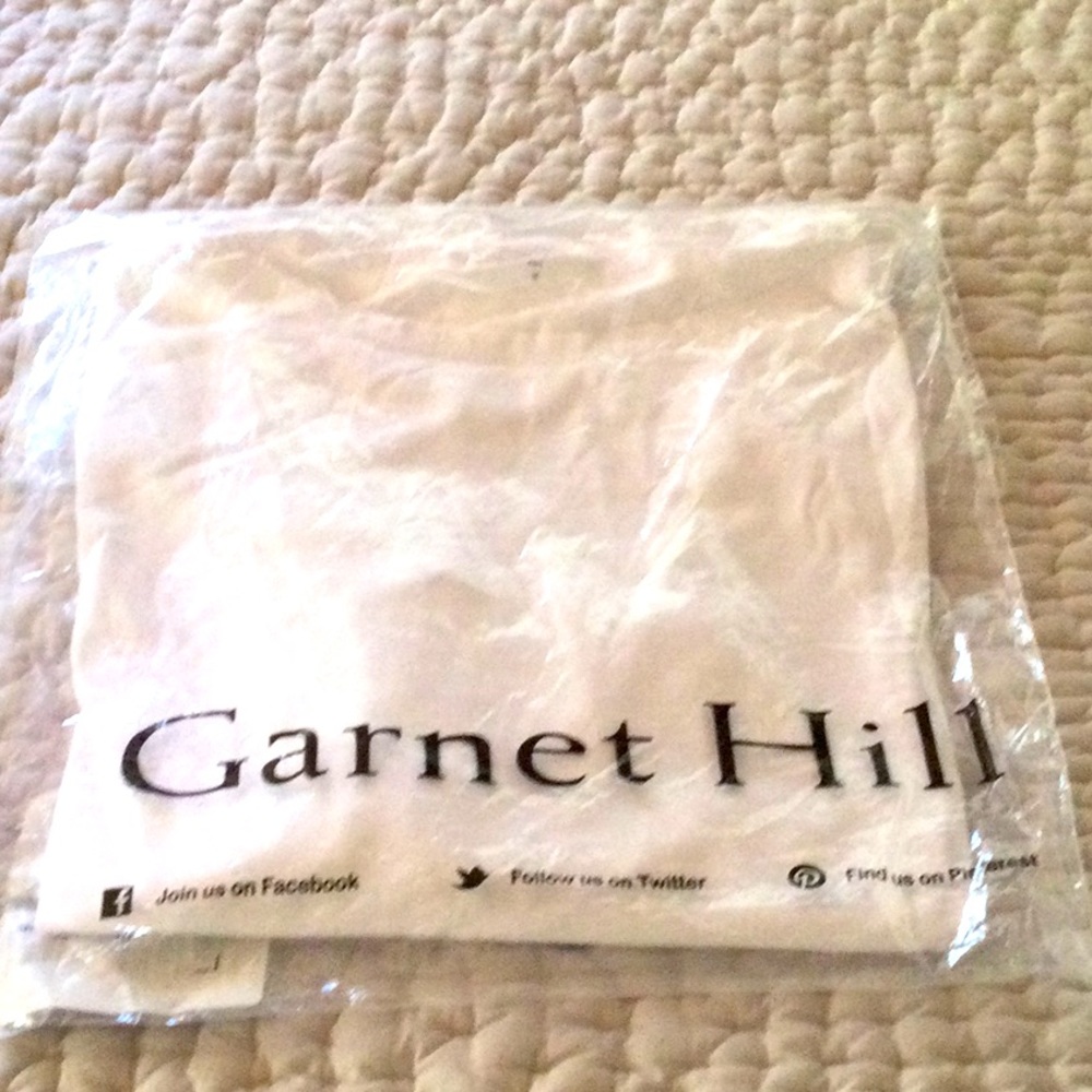 Garnet Hill white medium new in bag essential boatneck three quarter sleeve tee